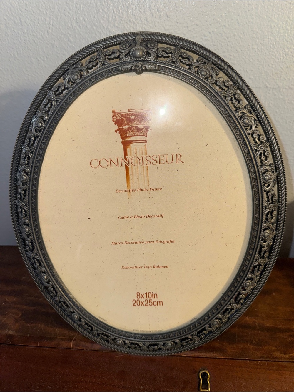 Vintage Connoisseur Ornate Pewter-Toned 8” x 10”Oval Decorative Photo Frame